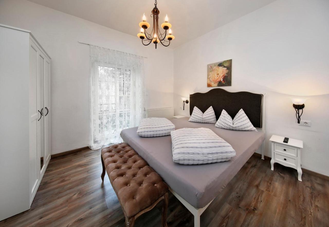 Garni Villa Tyrol - Adults Only Merano Exterior foto